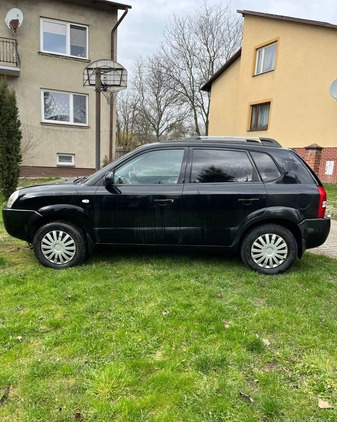Hyundai Tucson cena 15900 przebieg: 235000, rok produkcji 2006 z Jarosław małe 56